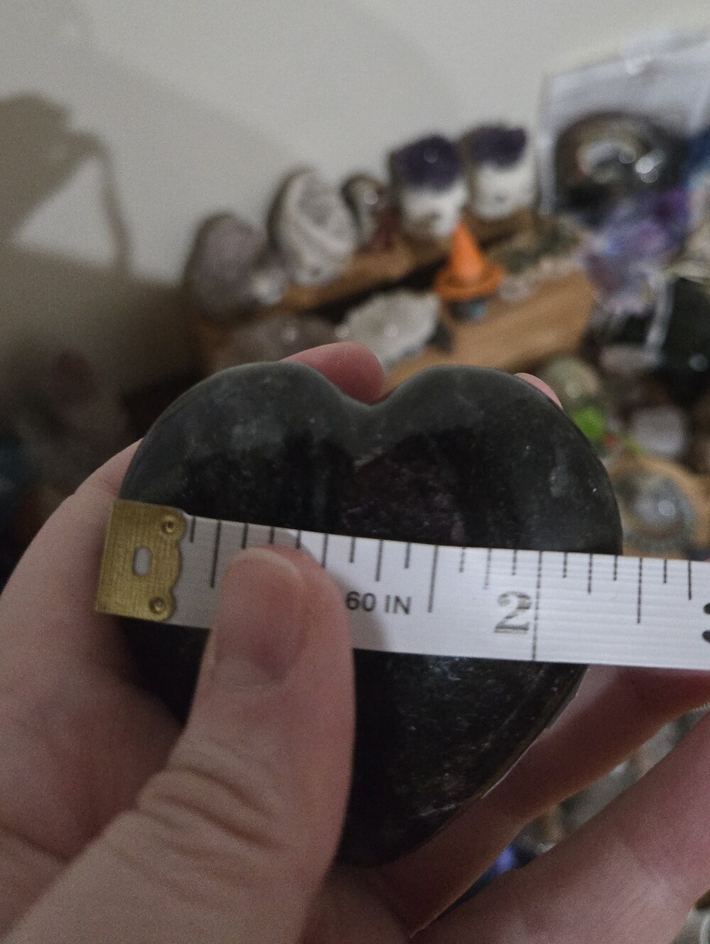 Ruby & Black Spinnel Crystal Heart Carving A - Picture 3 of 4